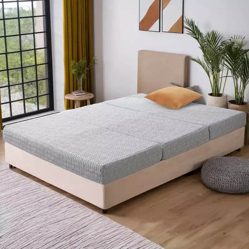 Wellos Non-Slip Firm Portable Tri Folding Gel Memory Foam Mattress 4 Foldable Mattress
