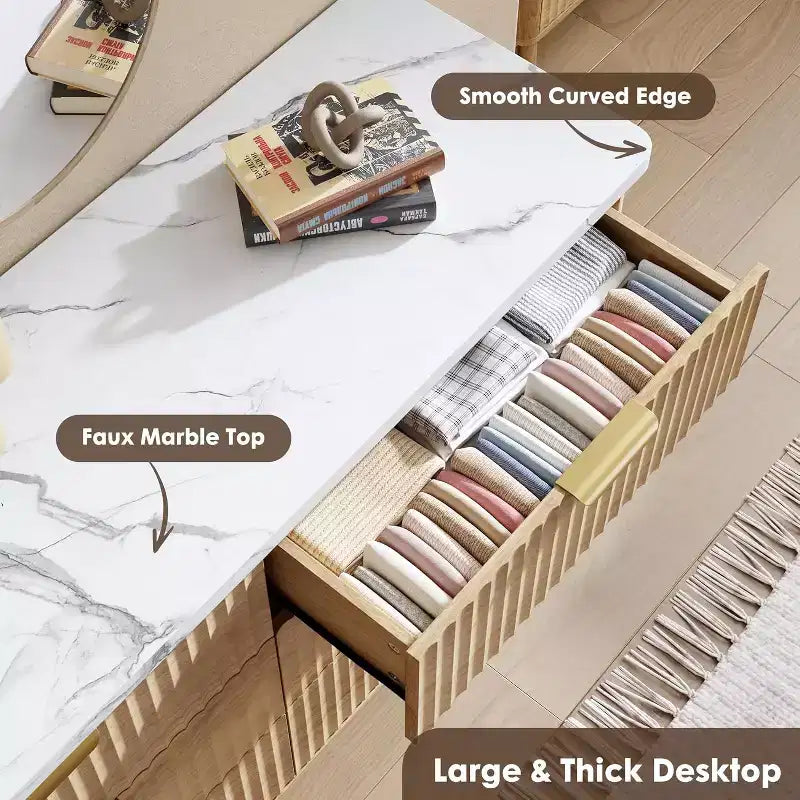 9 Drawers Dresser for Bedroom, 60.6 Wide Dressers with Curved Profile Design, Fluted Wood Drawers, Modern Chest of Dressersfor Living Room