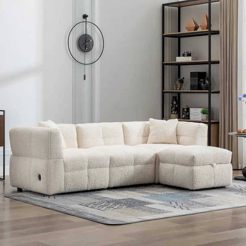 Divano sezionale Roomfitters Cozy in tessuto pile Teddy con porte USB, pouf contenitore mobile e due cuscini lombari