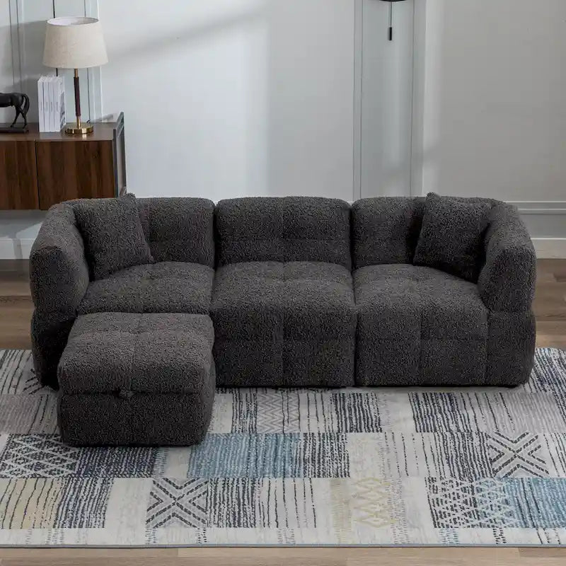 Divano sezionale Roomfitters Cozy in tessuto pile Teddy con porte USB, pouf contenitore mobile e due cuscini lombari