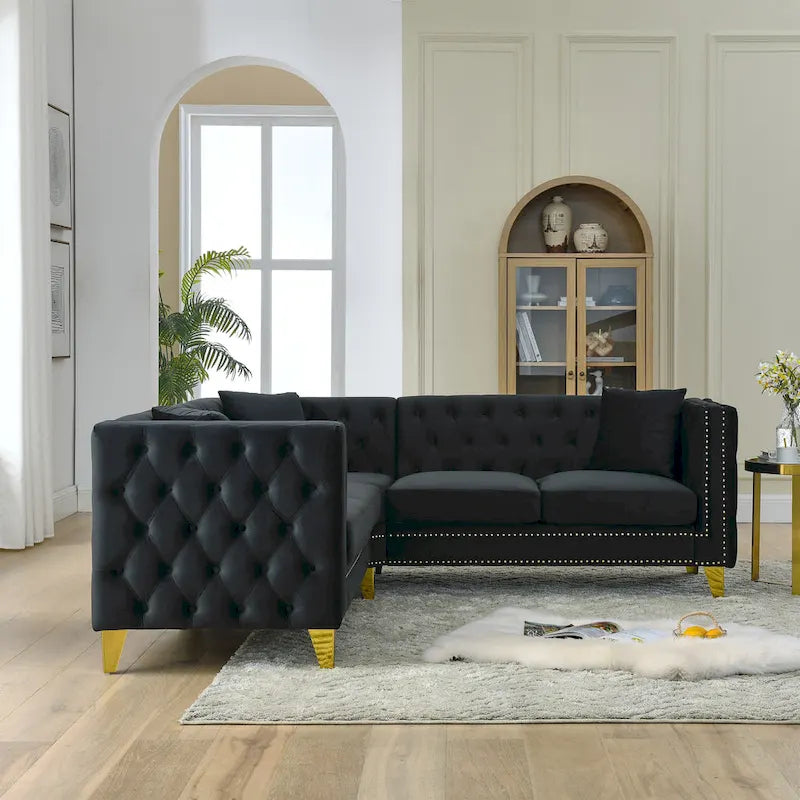 Divano componibile Chesterfield a L a 5 posti in velluto nero da 82,2 pollici con bordo borchiato, gambe in metallo e cuscini trapuntati