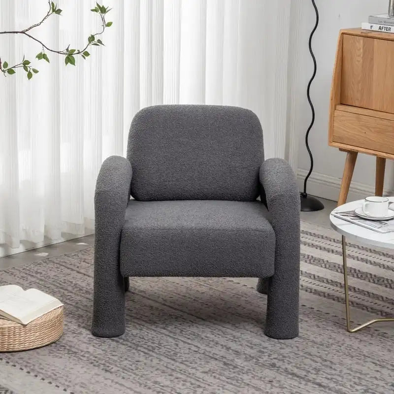 Poltrona di design moderno e unico imbottita per soggiorno