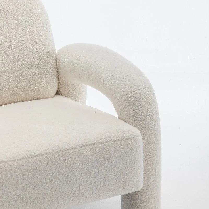 Poltrona di design moderno e unico imbottita per soggiorno