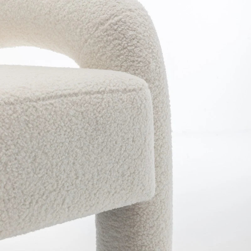 Poltrona di design moderno e unico imbottita per soggiorno