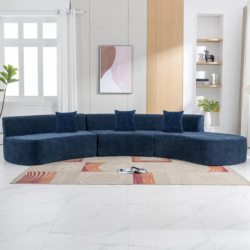 Divano sezionale curvo elegante da 136 pollici, in ciniglia, con tre cuscini decorativi per soggiorno,