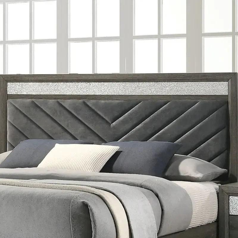 Letto a piattaforma moderno grigio con testiera Chevron e cassetti nella pediera